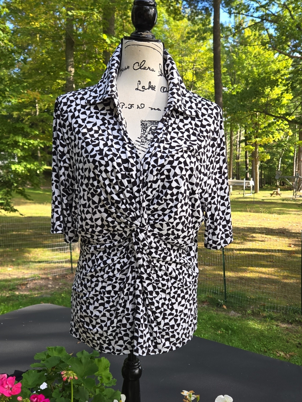 INC International Concepts ▪︎ Black and White Twist-Front Collared Shirt